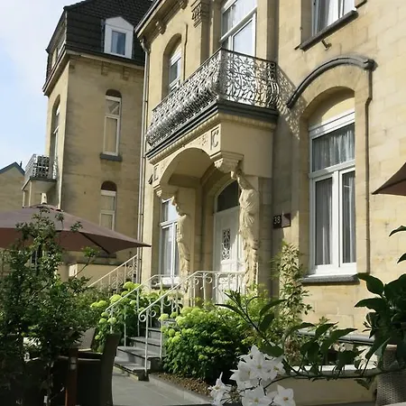 Valkenburg Szálloda 3*