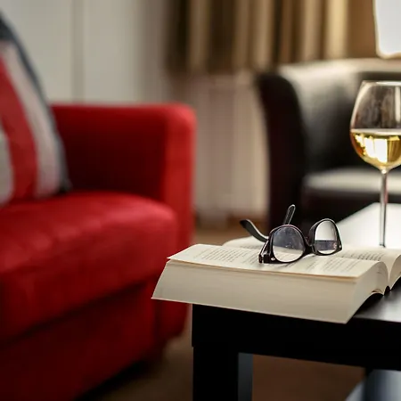 Valkenburg Отель